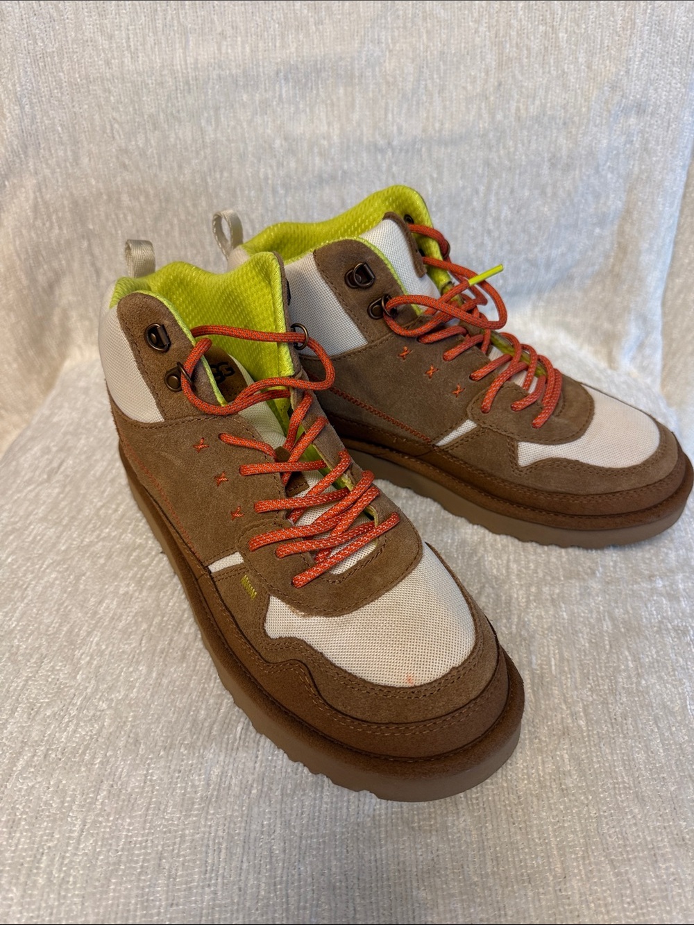 Women’s Ugg Highland Heritage Chestnut Sneakers with neon accents